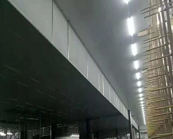 硅膠布擋煙垂壁安裝